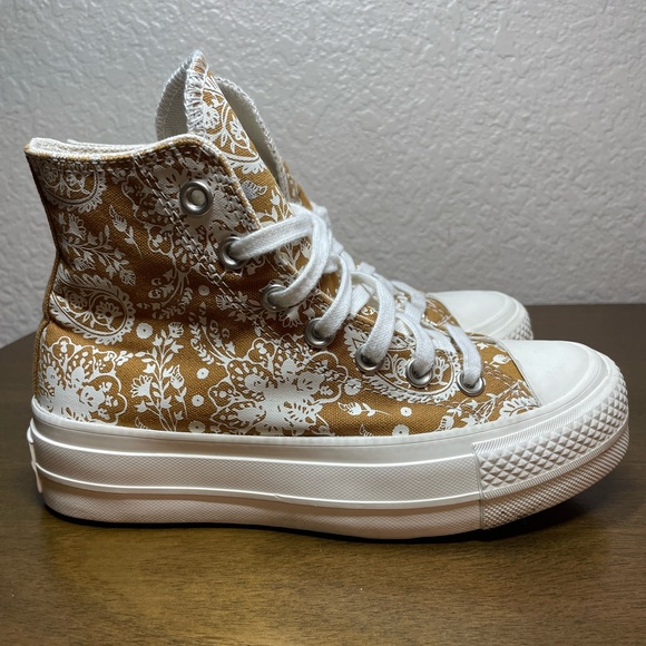 Converse Chuck Taylor All Star Platform Fall Florals 572541C - Picture 4 of 11